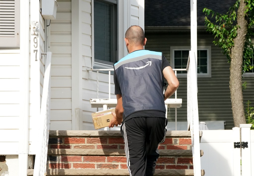 Exclusive | Amazon said it may move thousands of workers out of NYC over Mamdani labor bill — what experts say will likely happen