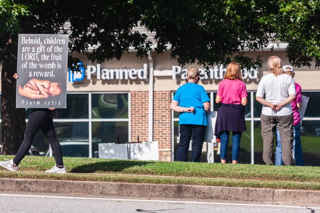 Pro-life advocate risks jail for offering abortion alternatives outside Colorado clinics