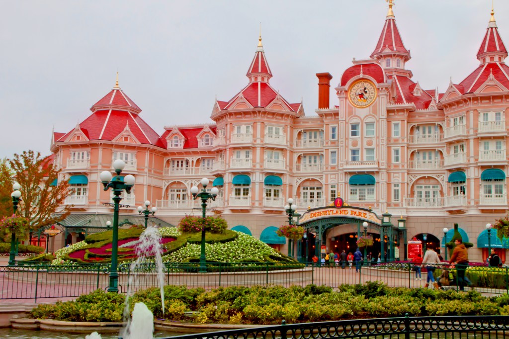 Disneyland Paris flooded with US tourists and forced to shut gates — because it’s so much cheaper than Disney World
