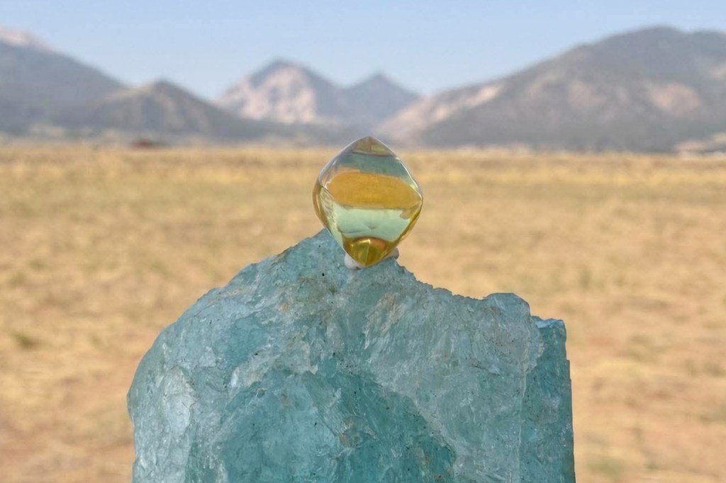 Arkansas gem hunter finds diamond he claims could be worth $1 million