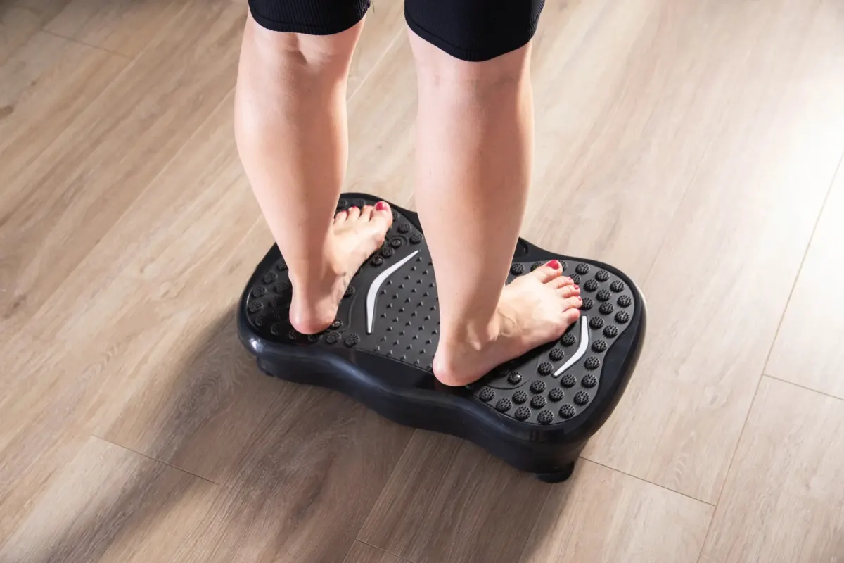 Bachellorette star Gabby Windy shares she broke her back using vibration plate at 'supersonic speeds'