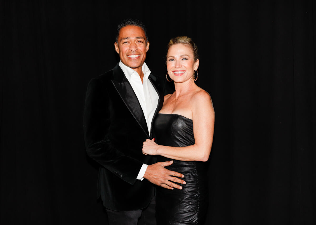 Amy Robach and T.J. Holmes marry in private Arkansas ceremony