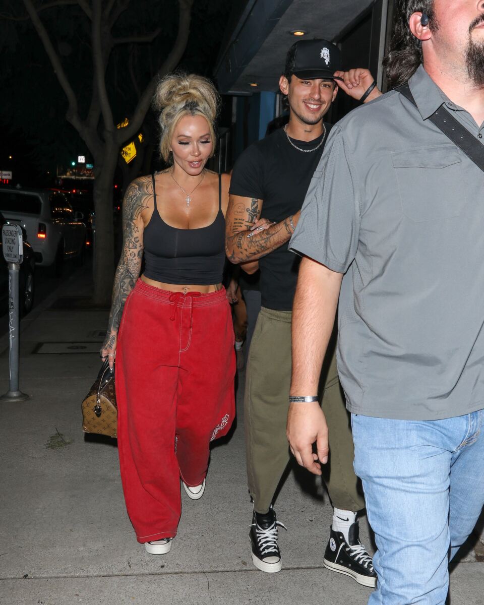 Bunnie Xo, 46, passionately kisses 24-year-old boyfriend Dylan Wolf after defending age gap backlash