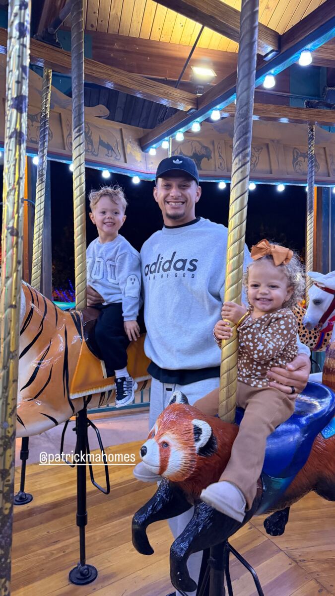 Patrick and Brittany Mahomes’ 3 kids steal the show in adorable pumpkin patch photos
