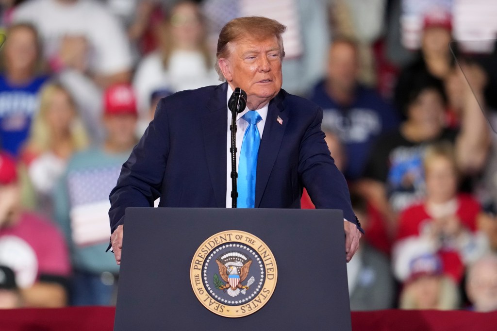 Obama backs Ilhan Omar amid probe, accuses Trump admin of weaponizing federal government: ‘So appalling’