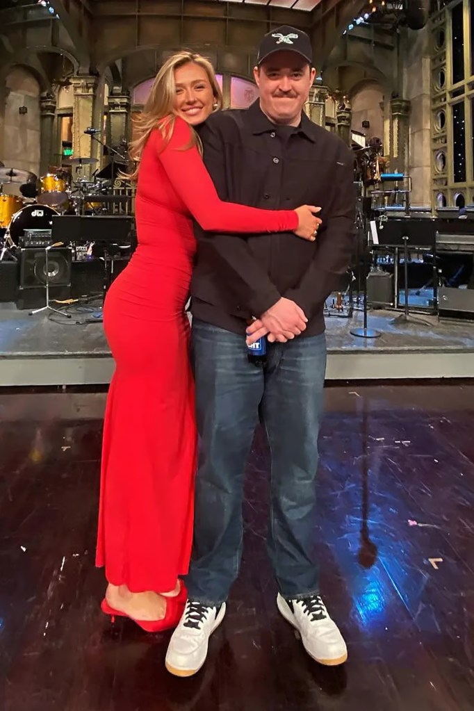 Shane Gillis’ ex-girlfriend throws shade at comedian’s ‘SNL’ monologue about female gymgoers