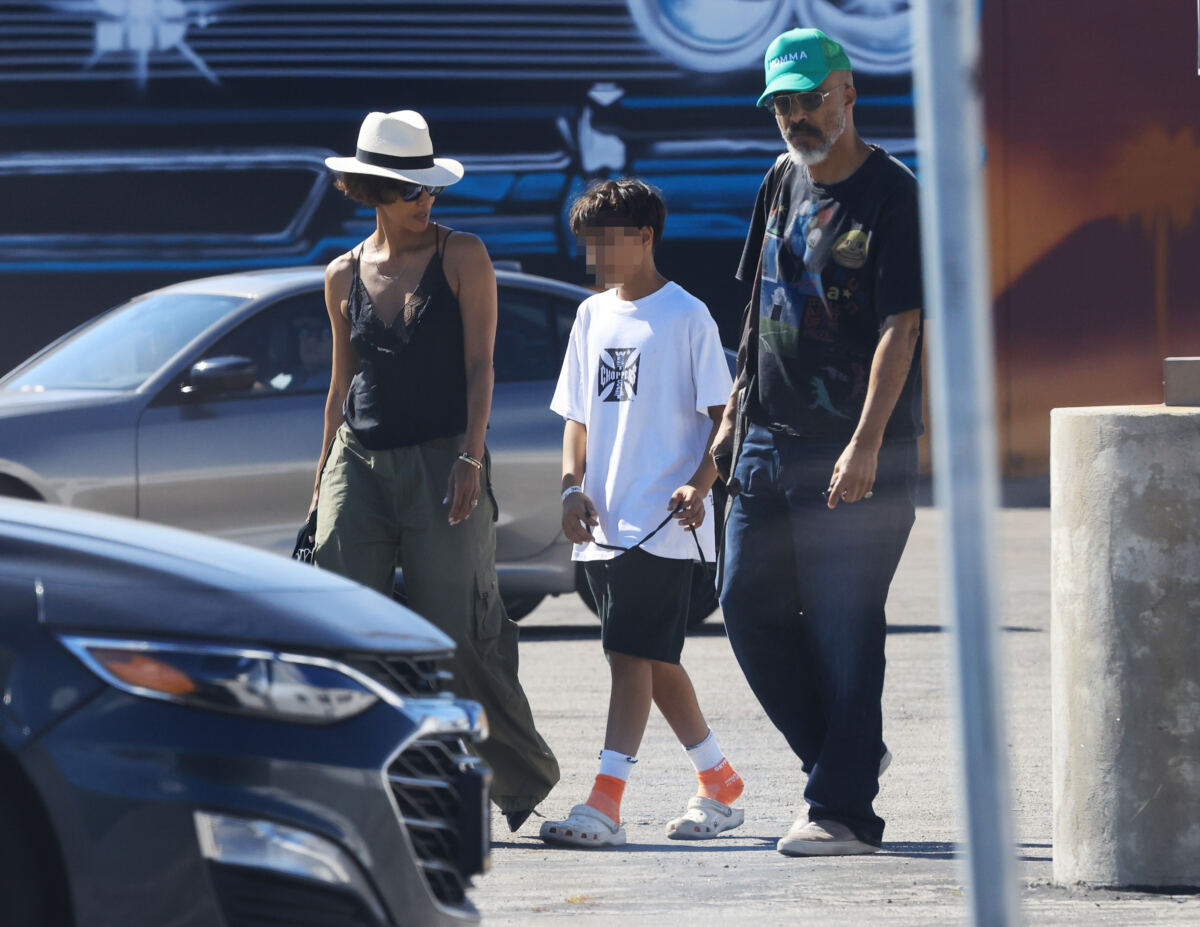 Exclusive | Halle Berry’s daughter Nahla, 18, addresses abuse claims against actress in rare statement: docs