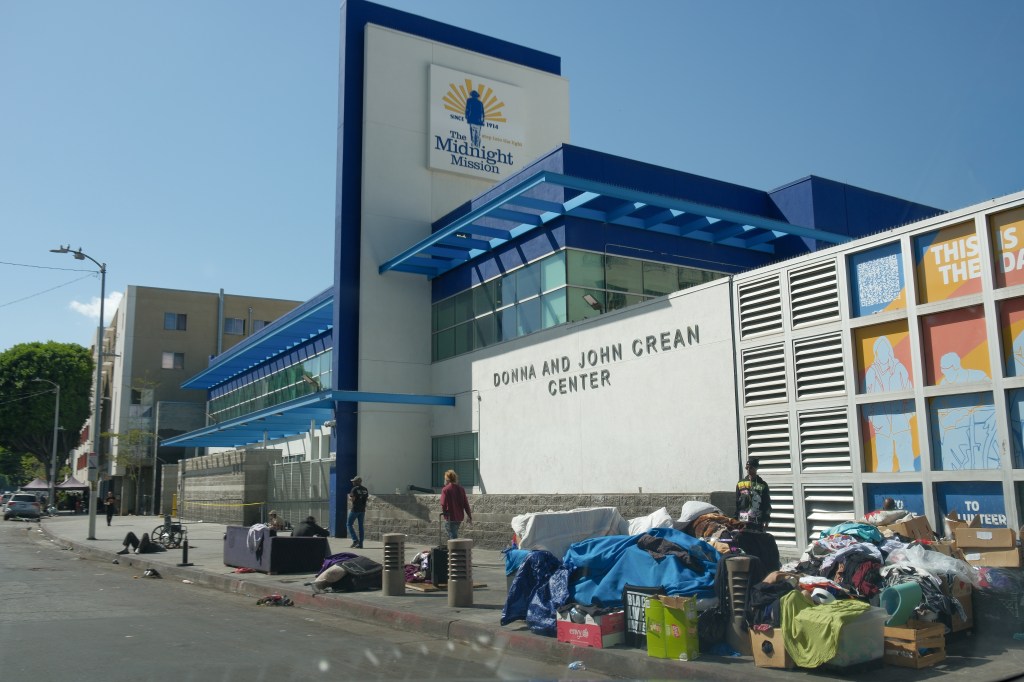 Hundreds of ballots left exposed at Skid Row homeless center ahead of LA election