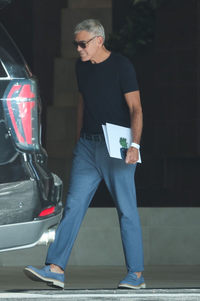 Steel magnate accuses George Clooney of hypocrisy in court case