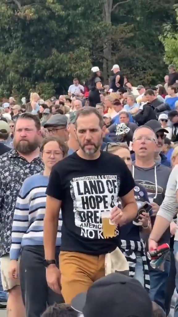 White House rips ‘scumbag’ ex-special counsel Jack Smith after he wears ‘No Kings’ shirt to Bruce Springsteen show