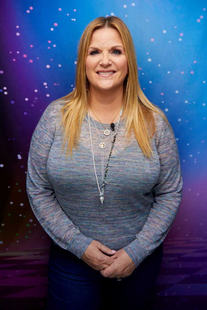 Trisha Yearwood, 62, shows off slim figure in rare red carpet appearance