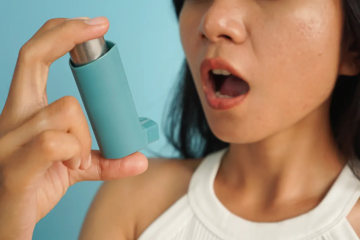Pharmacist shares 'serious red flag' warning to people using a blue inhaler this winter