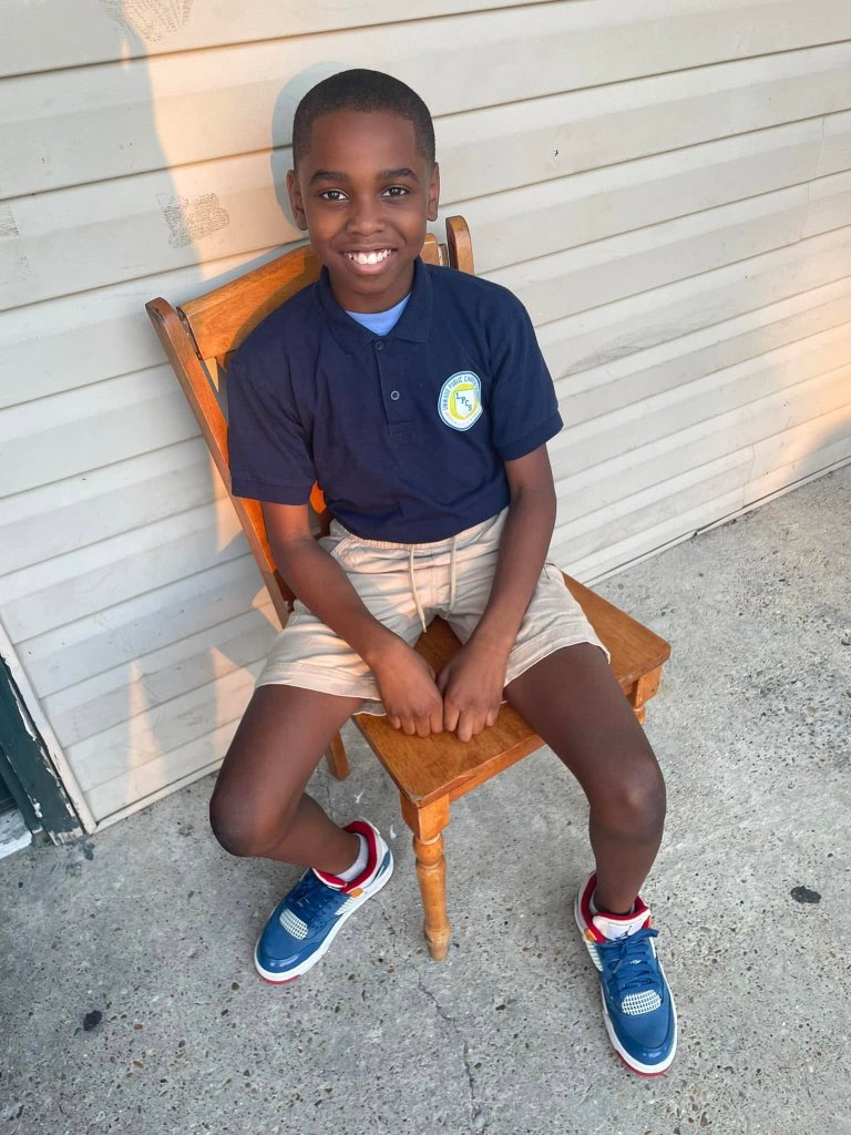 ‘Hero’ 13-year-old killed shielding younger sister from shooting