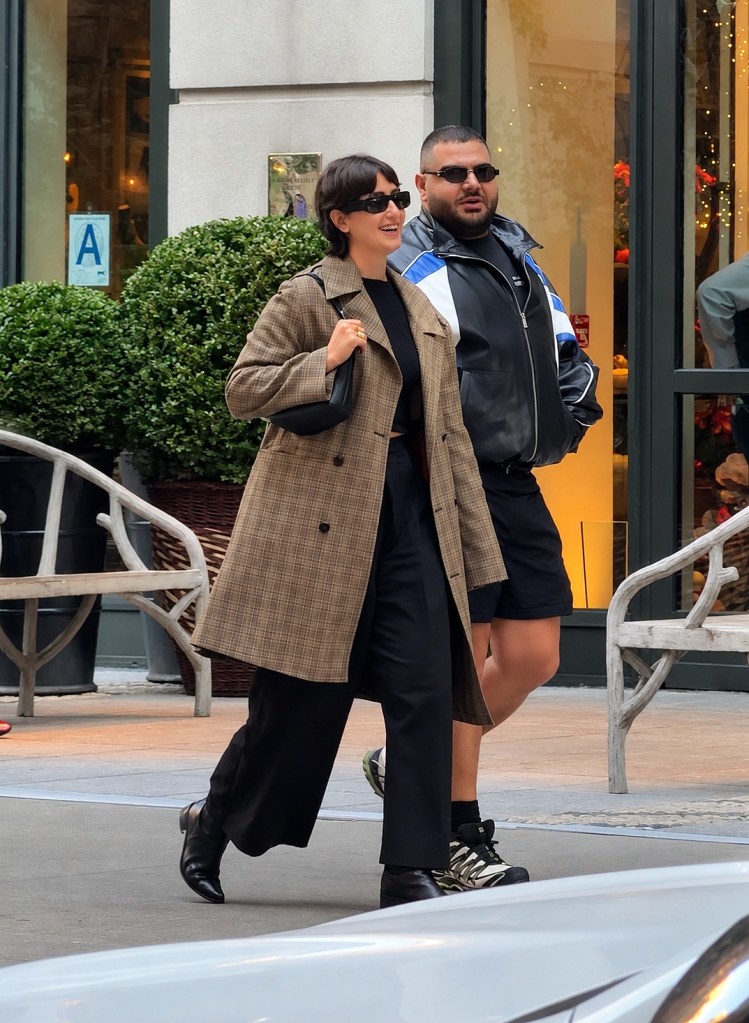 NYC first lady Rama Duwaji spotted shopping in SoHo — fresh from controversial Islamic wellness retreatÂ