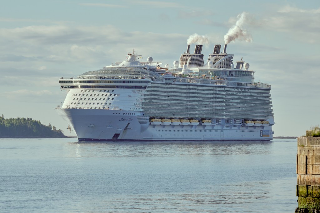 Royal Carribean cruise to the Bahamas went to Canada instead