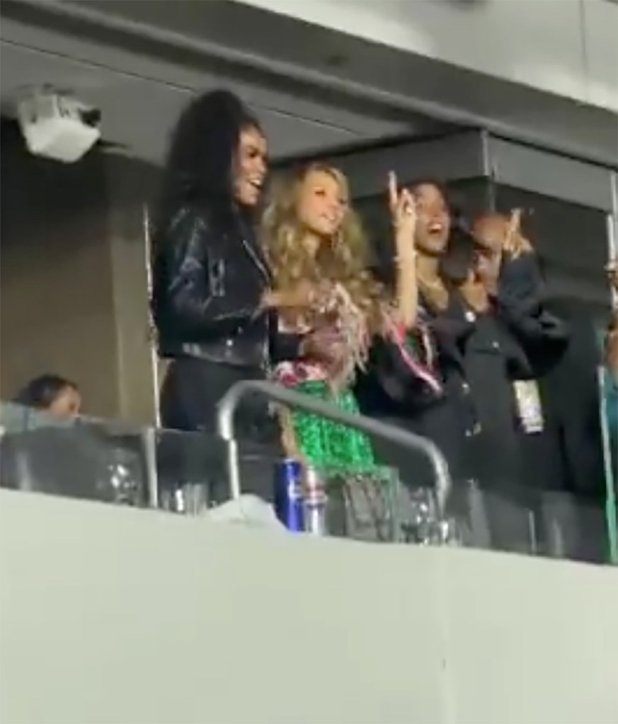 Blue Ivy joins dad Jay-Z onstage in LA in front of reunited Destiny’s Child