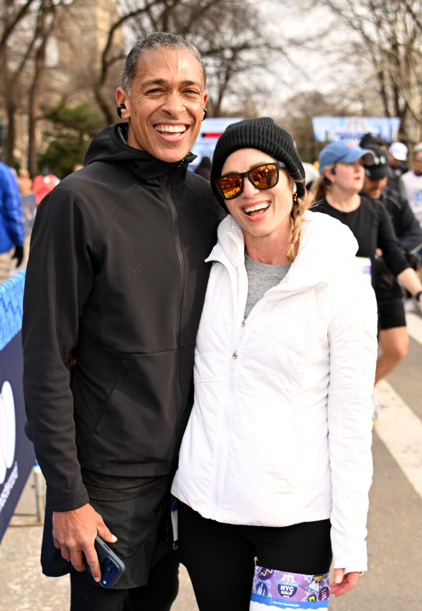 Amy Robach and T.J. Holmes marry in private Arkansas ceremony