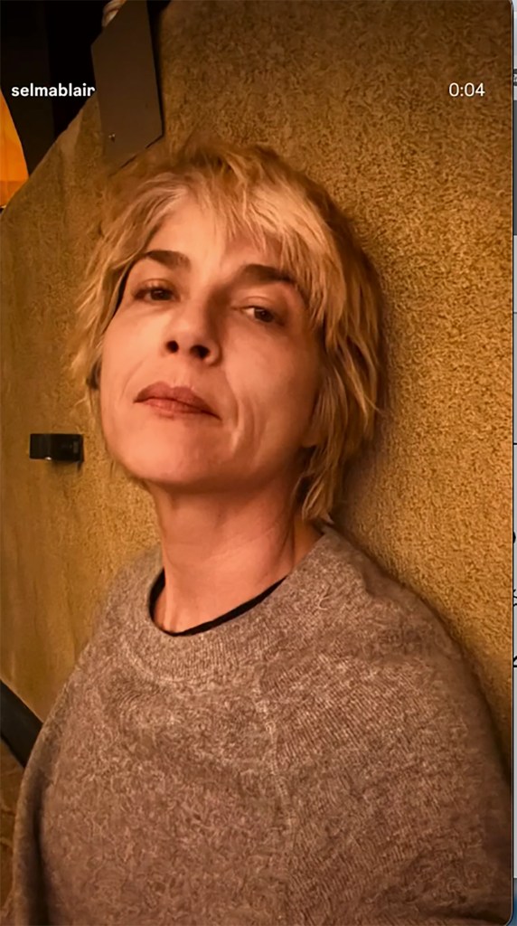 Selma Blair posted on social media from plane — just moments before biting incident that left flight attendants injured