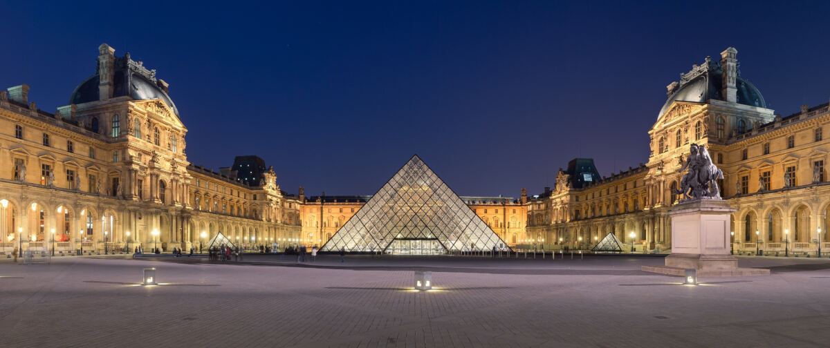 Iconic Paris tourist destination shuts visitors out after radical-left rioters barricade entrance