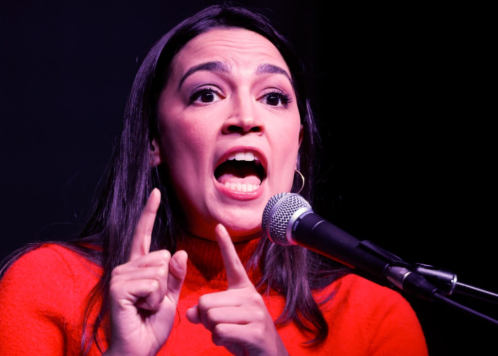Exclusive | AOC stops by In-N-Out burger during California campaign trip