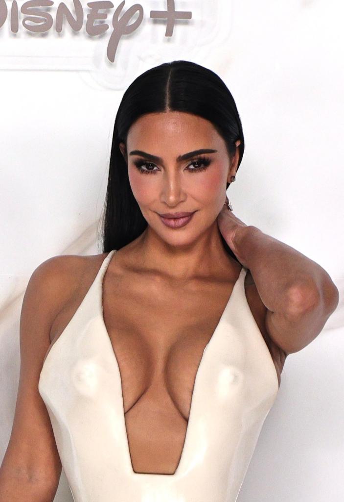 Kim Kardashian turns heads in trompe l’oeil Schiaparelli at ‘All’s Fair’ Mexico City premiere