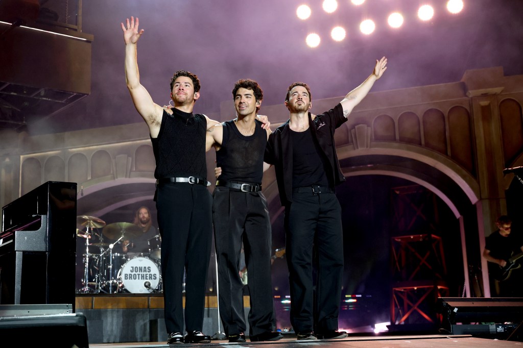 Kevin Jonas accidentally exposed himself in photo sent to brothers Nick, Joe