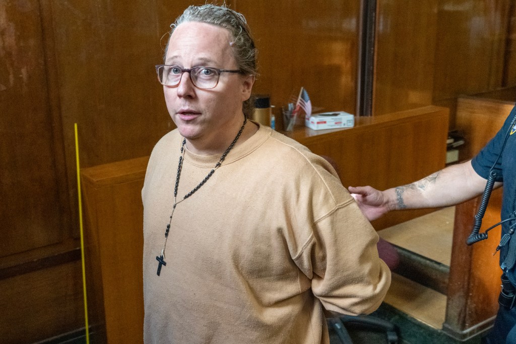 Sick S&M-obsessed lawyer tortured latest victim for 7 hours with shock collar, waterboarding: prosecutors