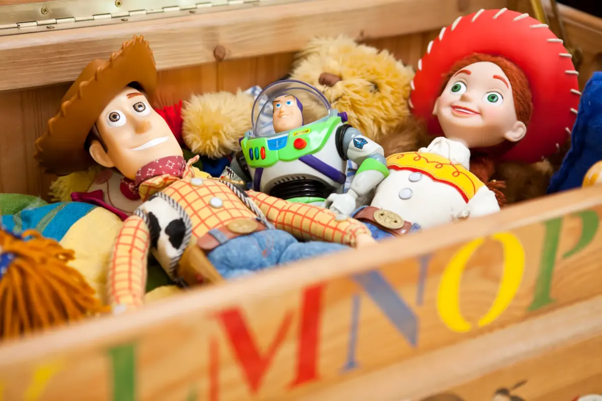 Three intimacy experts explain why some people fall in love with inanimate objects