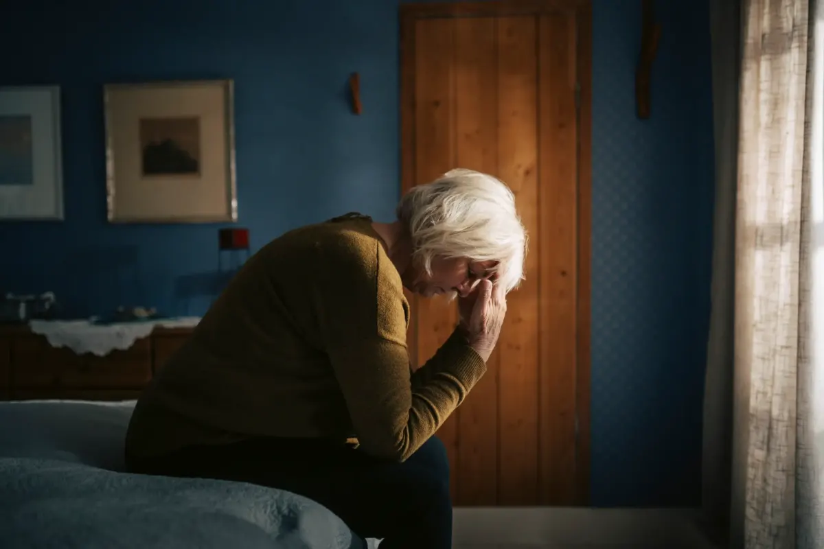 Nine symptoms of Lewy body dementia to be aware of following Sir Patrick Stewart's death aged 86