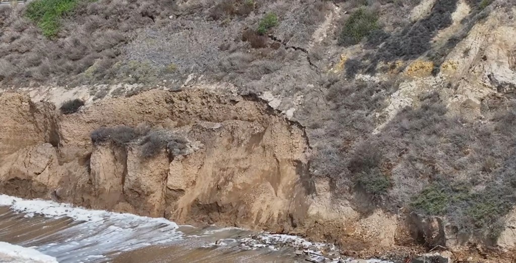 Huge crack spotted next to PCH in elite California beach town: ‘Escalating quicker’