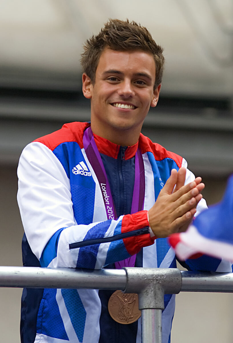 Olympic gold medalist Tom Daley looks unrecognizable as he gets complete drag makeover
