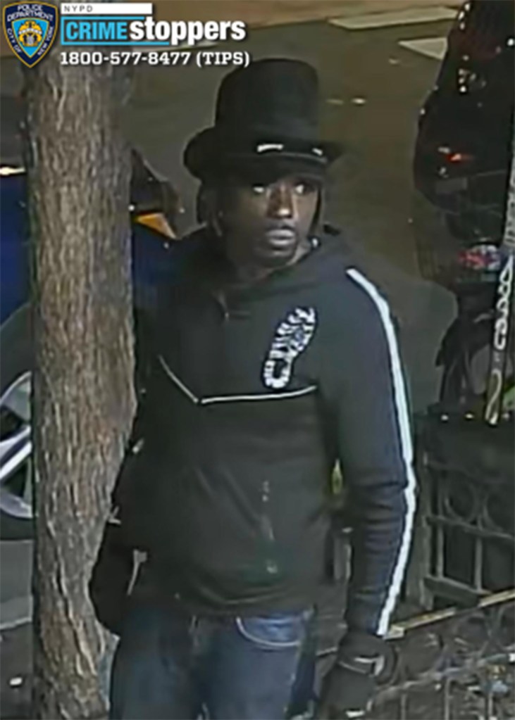 Maniac in a black top hat stabs 3 after food fight at NYC intersection: cops, sources