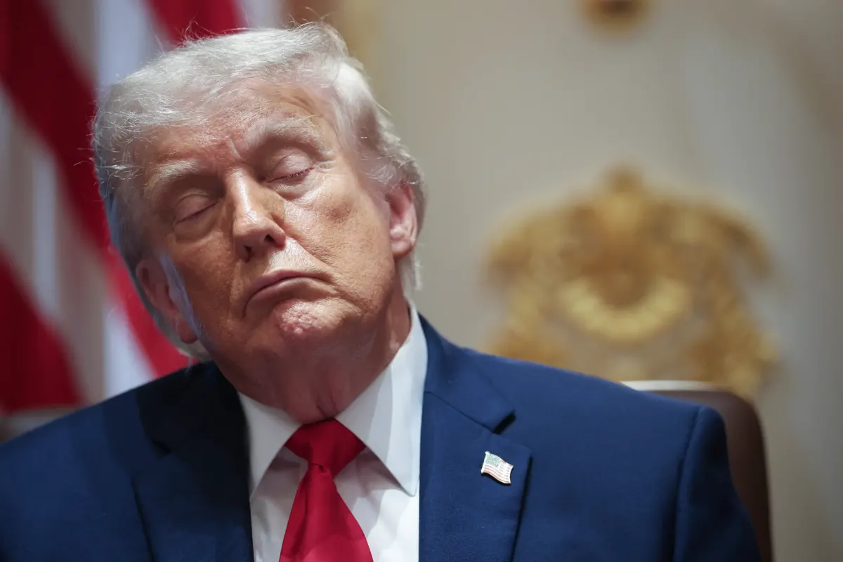 Trump seems to fall asleep during important meeting on gas prices as people say 'it's a legit problem'