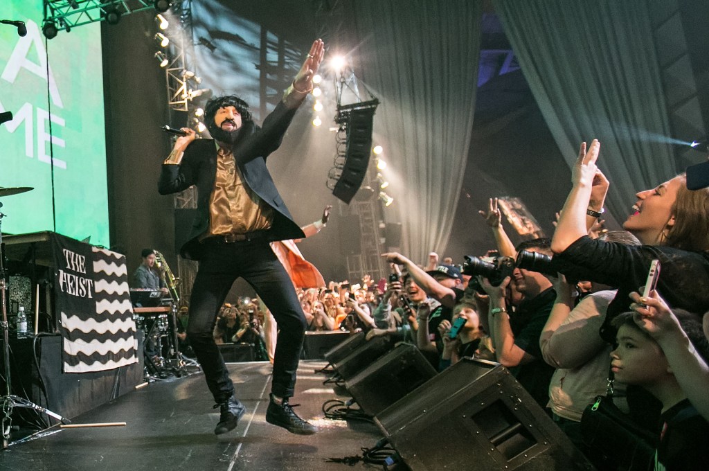 Macklemore’s ‘Free Palestine’ tour funds group that defended Hamas’ Oct. 7 hostage-taking in Israel