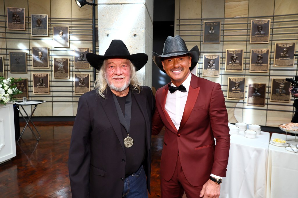 John Anderson enjoyed final public outing with Tim McGraw, other country legends before death at 71