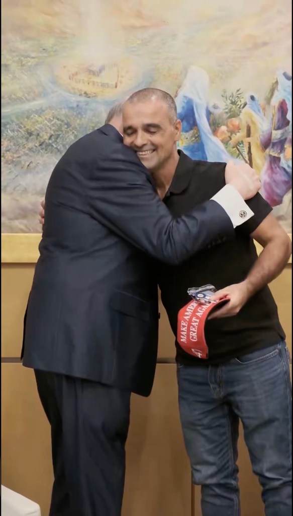 Trump gushes over blue-collar flydubai hero who thwarted hijacking terrorist, says ‘he can be my plumber’