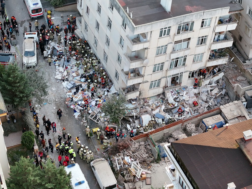 Building collapse in Istanbul traps at least 7 people, including child