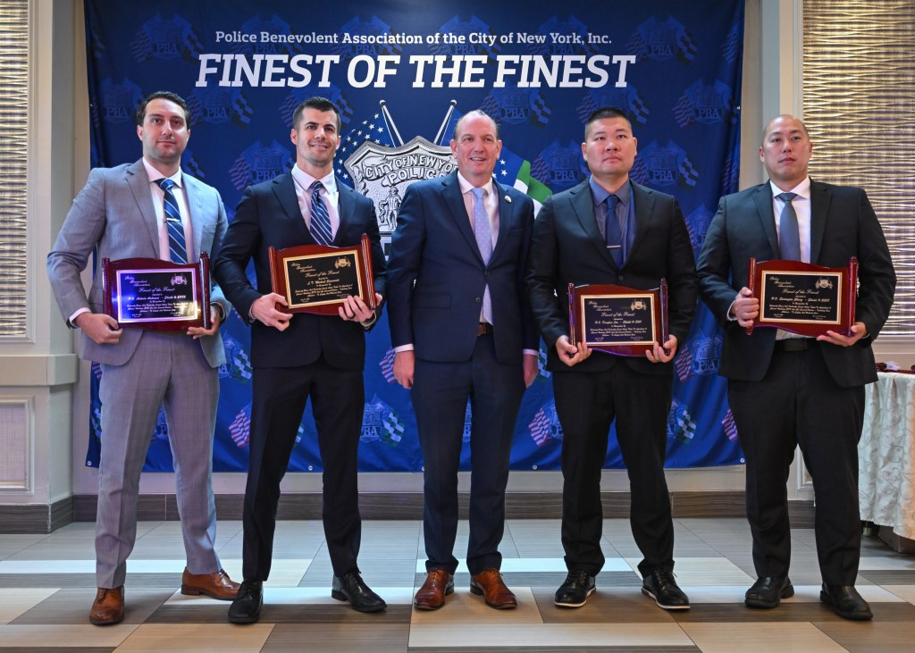 Cop who tackled Gracie Mansion ‘bomber’ among heroes honored at PBA’s ‘Finest of the Finest’