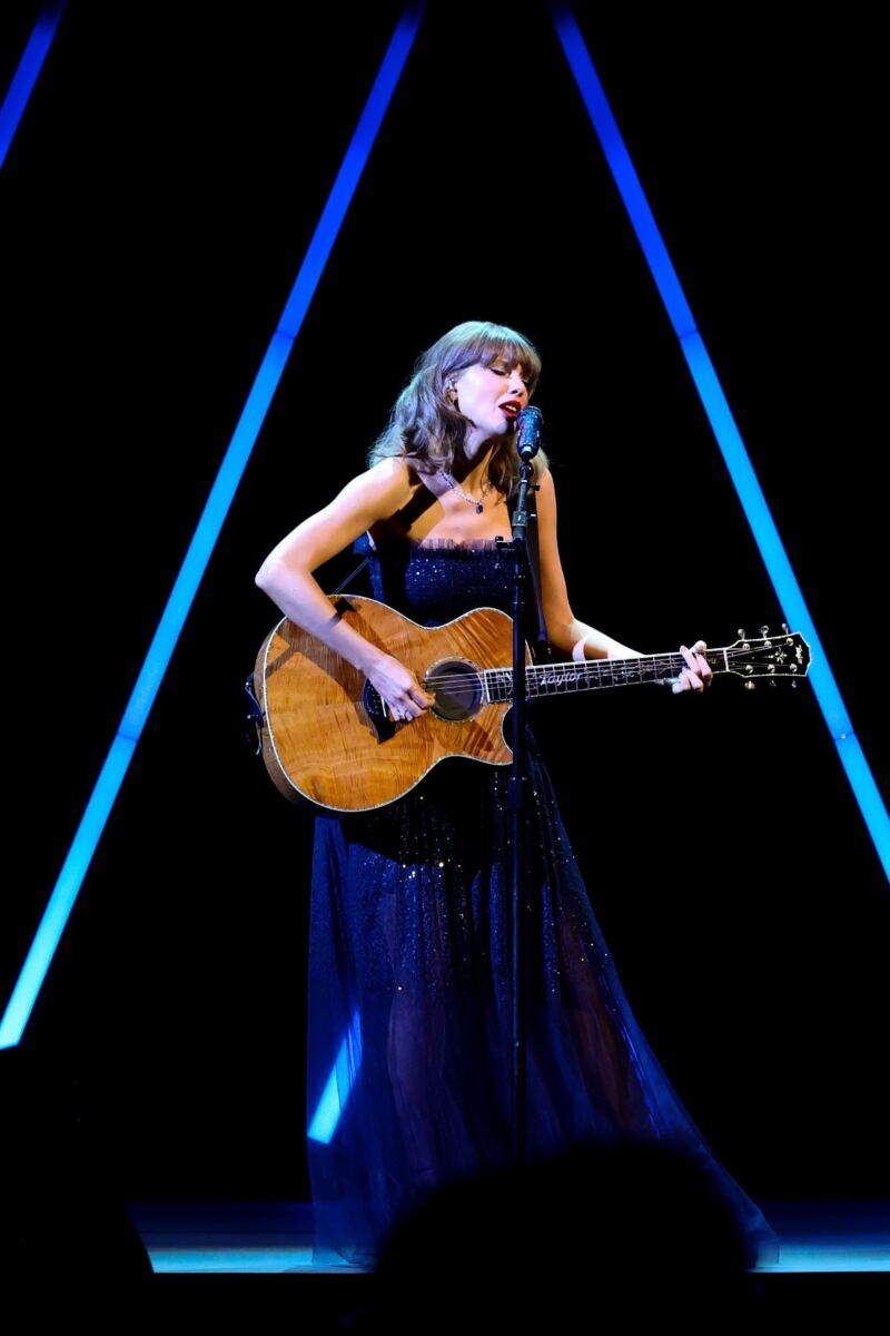Taylor Swift shines in Ralph Lauren for Academy Museum 2026 performance