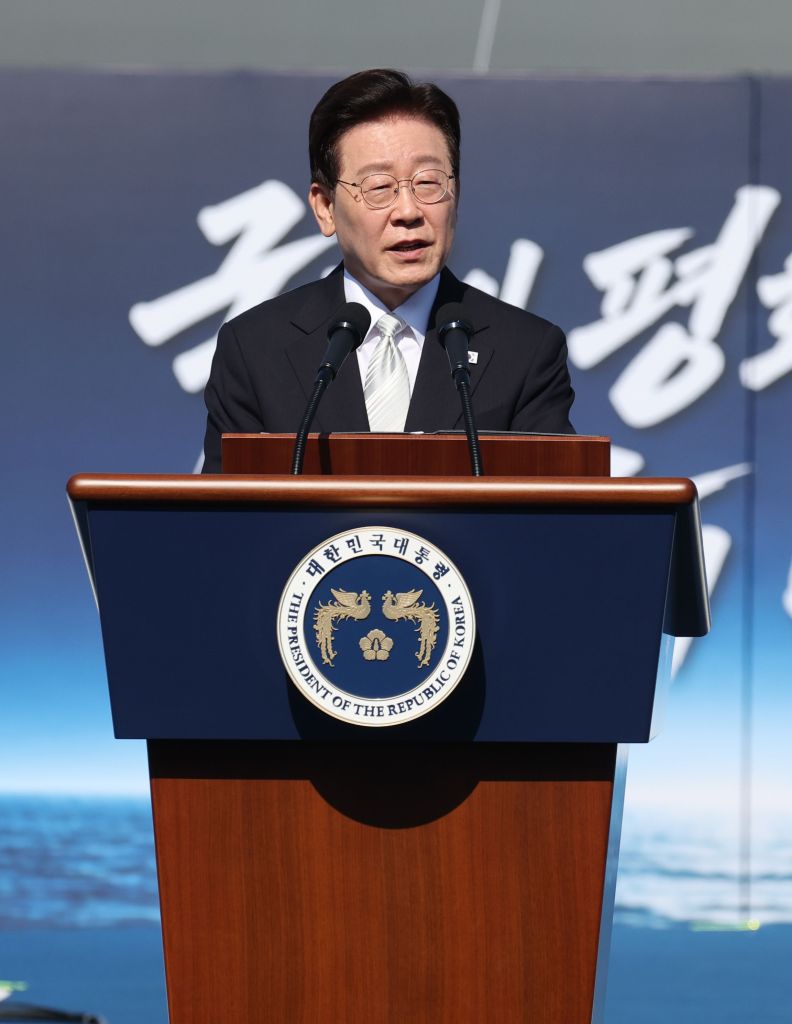 South Korea’s President Lee threatens action against Ukraine over transfer of North Korean soldiers