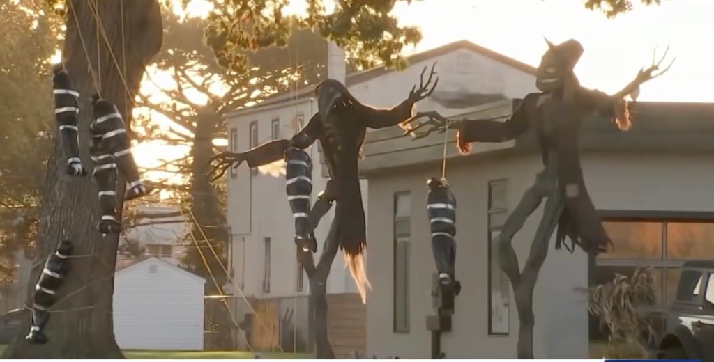 Halloween decorations of hanging bodies outside Pa. Home draws lynching comparisons — NAACP demands removal