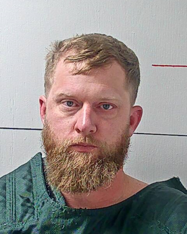 Savannah Chrisley’s brother pleads guilty to resisting arrest months after ‘aggressive’ cop showdown