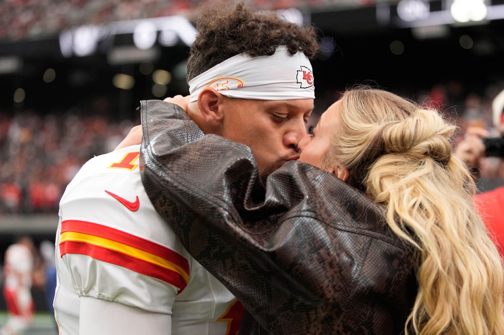 Brittany Mahomes cheers on the Chiefs in snakeskin chaps